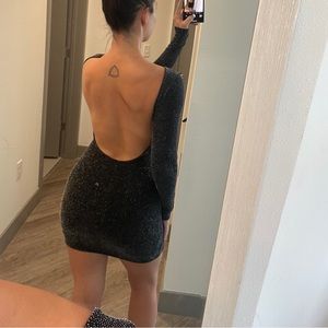 Backless Long Sleeve Black Dress